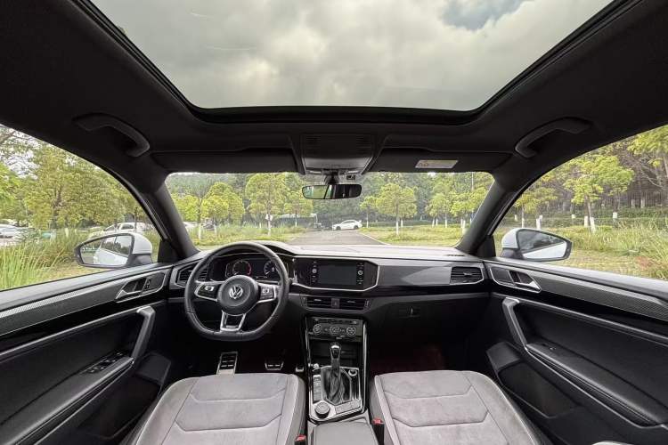 Used Volkswagen Tayron 2019 380TSI Four-Wheel Drive R-Line China VI-standard Interior 3