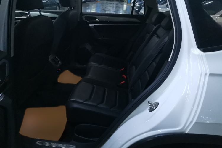 Used Volkswagen Tayron 2019 330TSI Two-Wheel-Drive Luxury Version China V Emission Standard Interior 4