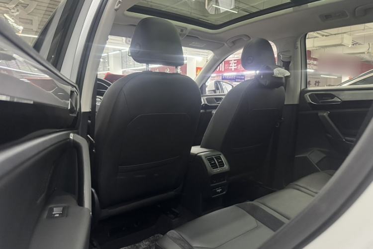 Used Volkswagen Tayron 2019 330TSI Two-Wheel Drive Luxury Model China VI Standard Interior 5