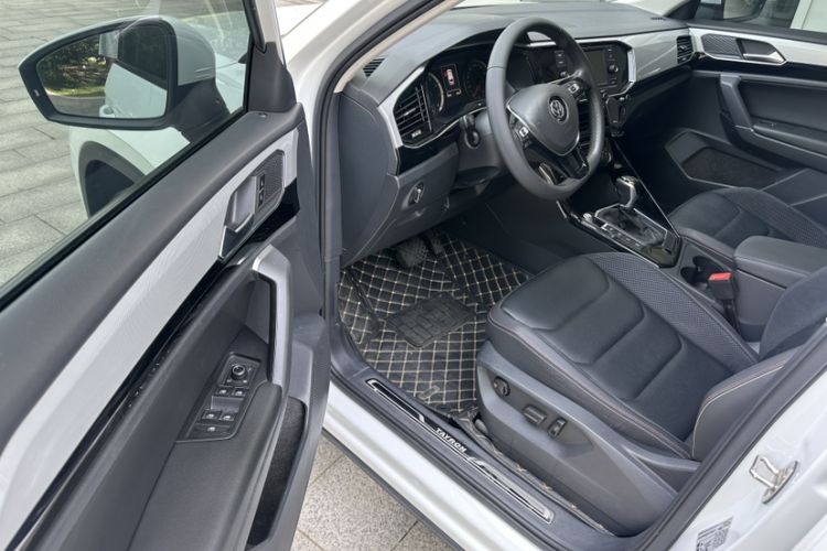Used Volkswagen Tayron 2019 330TSI Two-Wheel Drive Luxury Model China VI Standard Interior 6