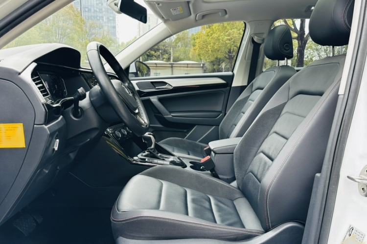 Used Volkswagen Tayron 2019 330TSI Two-Wheel-Drive Luxury Plus China VI Standard Interior 6