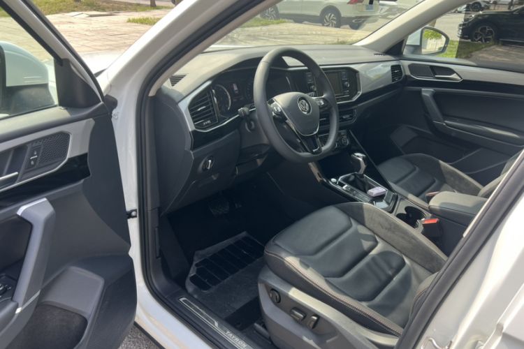 Used Volkswagen Tayron 2019 330TSI Two-Wheel Drive Luxury Model China VI Standard Interior 6