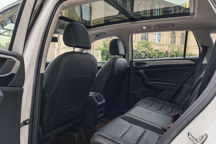 Used Volkswagen Tayron 2019 330TSI Four-Wheel Drive Luxury Version China V Standard Interior 7