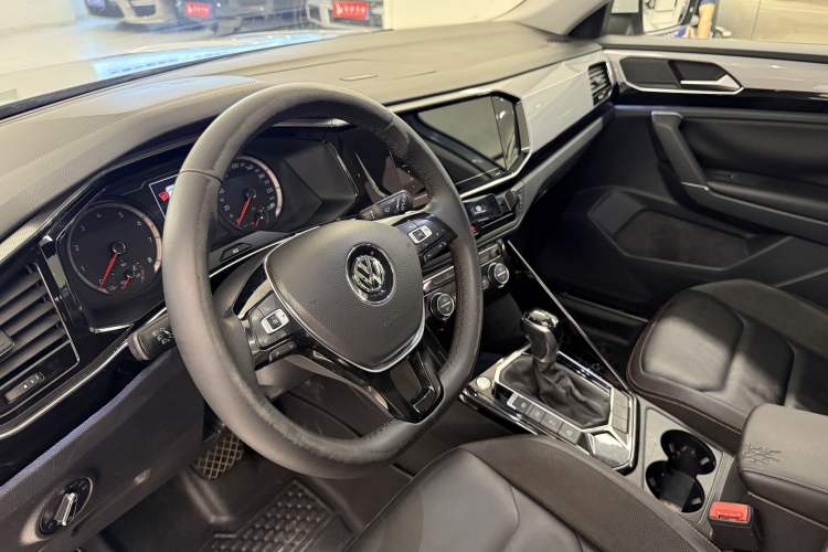 Used Volkswagen Tayron 2019 330TSI Two-Wheel Drive Luxury Model China VI Standard Interior 8