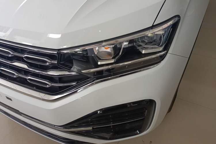 Used Volkswagen Tayron 2019 380TSI Four-Wheel Drive R-Line China VI-standard Left Front Headlight
