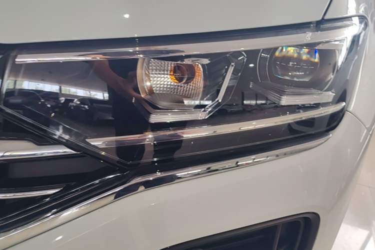 Used Volkswagen Tayron 2019 330TSI Two-Wheel Drive Luxury Model China VI Standard Left Front Headlight