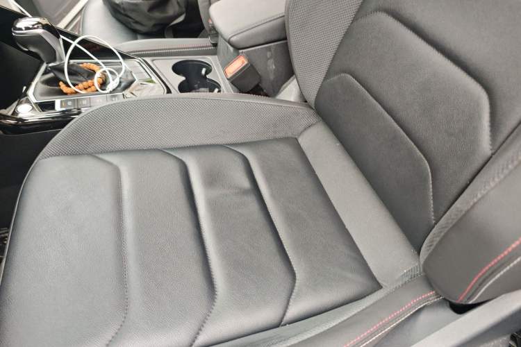 Used Volkswagen Tayron 2019 330TSI Two-Wheel Drive Luxury Model China VI Standard Left Front Seat