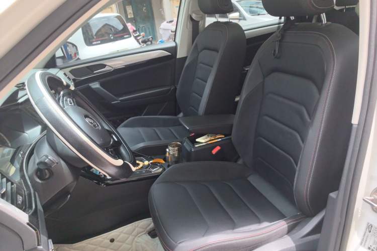 Used Volkswagen Tayron 2019 Teramont Edition 280TSI Two-Wheel Drive Luxury Model China VI Standard Left Front Seat