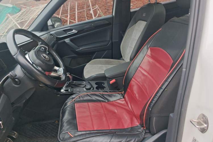 Used Volkswagen Tayron 2019 380TSI Four-Wheel Drive R-Line China VI-standard Left Front Seat