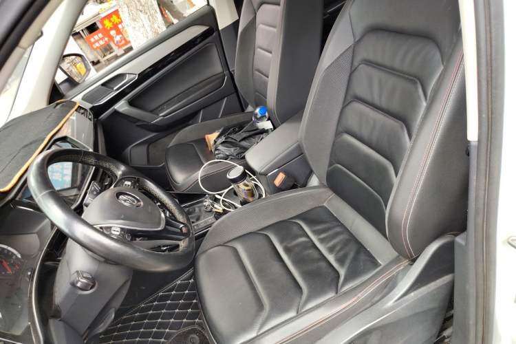 Used Volkswagen Tayron 2019 330TSI Two-Wheel Drive Luxury Model China VI Standard Left Front Seat