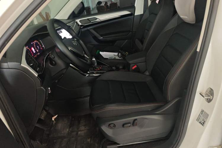 Used Volkswagen Tayron 2019 330TSI Two-Wheel Drive Luxury Model China VI Standard Left Front Seat