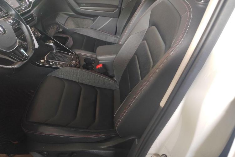 Used Volkswagen Tayron 2019 330TSI Four-Wheel Drive Luxury Version China V Standard Left Front Seat