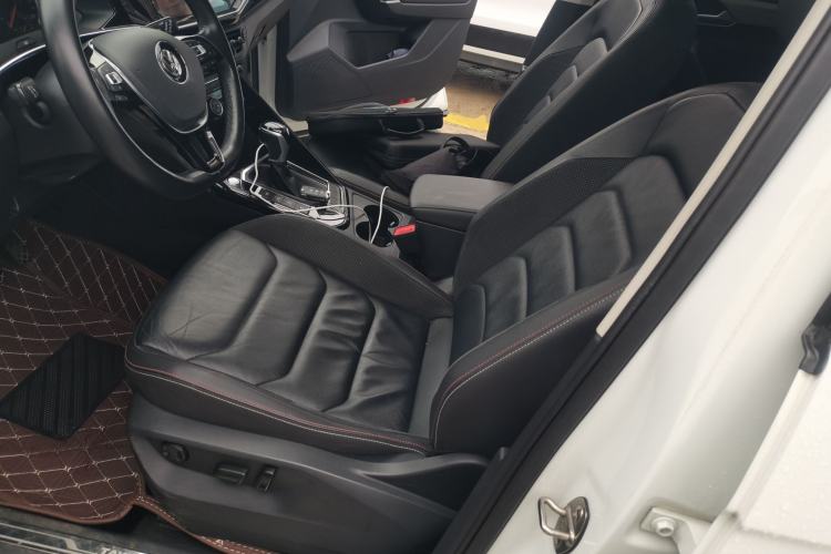 Used Volkswagen Tayron 2019 Teramont Edition 280TSI Two-Wheel Drive Luxury Model China VI Standard Left Front Seat