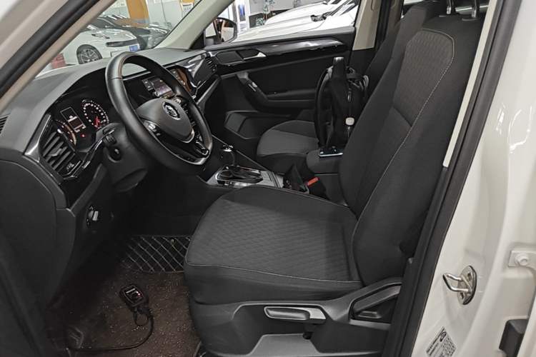 Used Volkswagen Tayron 2019 Teramont Edition 280TSI Two-Wheel Drive Comfort Model China VI Standard Left Front Seat