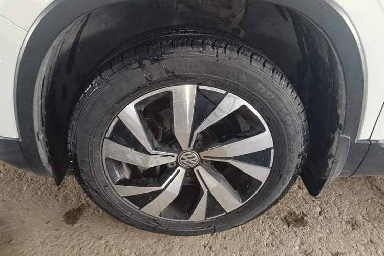 Used Volkswagen Tayron 2019 330TSI Four-Wheel Drive Luxury Version China V Standard Left Front Wheel Hub