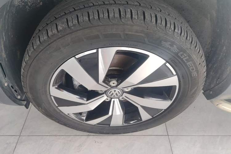 Used Volkswagen Tayron 2019 330TSI Four-Wheel Drive Luxury Version China VI Standard Left Front Wheel Hub