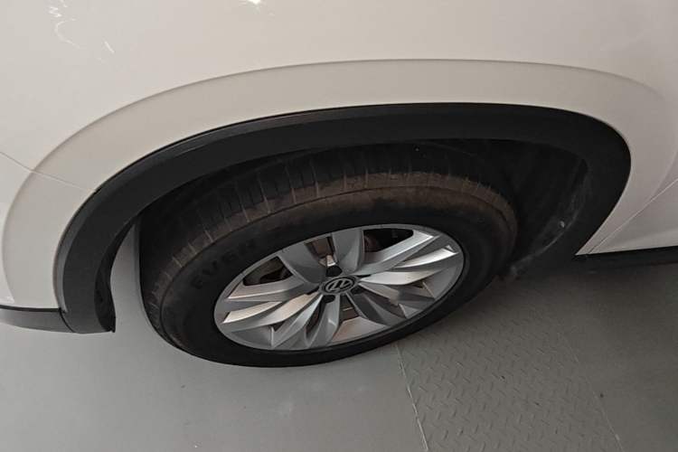Used Volkswagen Tayron 2019 Teramont Edition 280TSI Two-Wheel Drive Comfort Model China VI Standard Left Front Wheel Hub