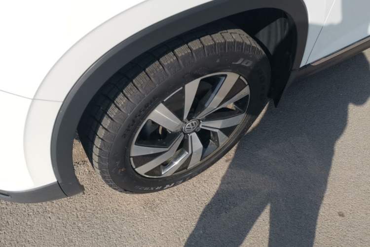 Used Volkswagen Tayron 2019 Teramont Edition 280TSI Two-Wheel Drive Luxury Model China VI Standard Left Front Wheel Hub