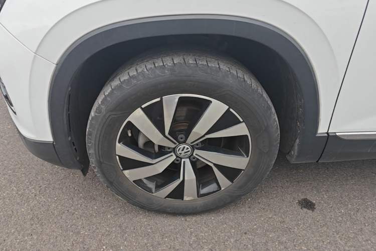 Used Volkswagen Tayron 2019 330TSI Four-Wheel Drive Luxury Version China VI Standard Left Front Wheel Hub