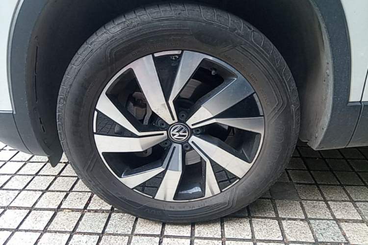 Used Volkswagen Tayron 2019 330TSI Four-Wheel Drive Luxury Version China VI Standard Left Front Wheel Hub