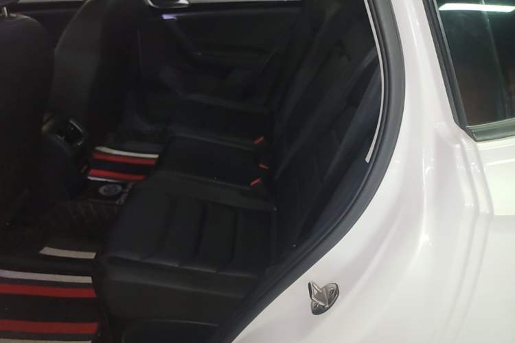 Used Volkswagen Tayron 2019 330TSI Four-Wheel Drive Luxury Version China VI Standard Left Rear Seat