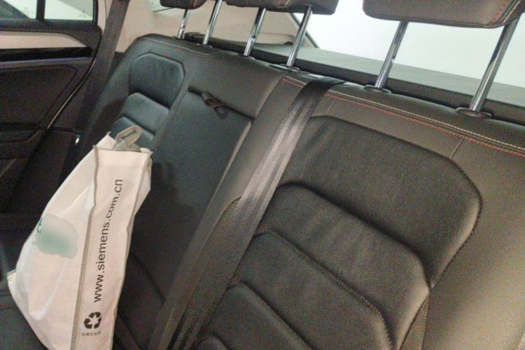 Used Volkswagen Tayron 2019 330TSI Two-Wheel-Drive Luxury Version China V Emission Standard Left Rear Seat