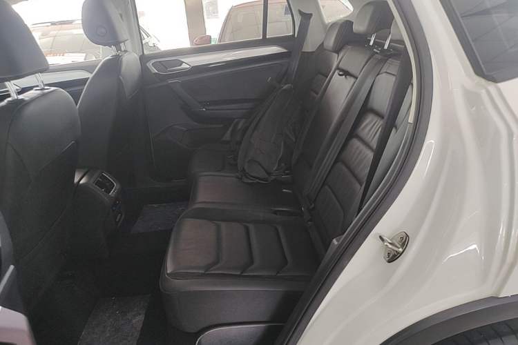 Used Volkswagen Tayron 2019 330TSI Two-Wheel Drive Luxury Model China VI Standard Left Rear Seat