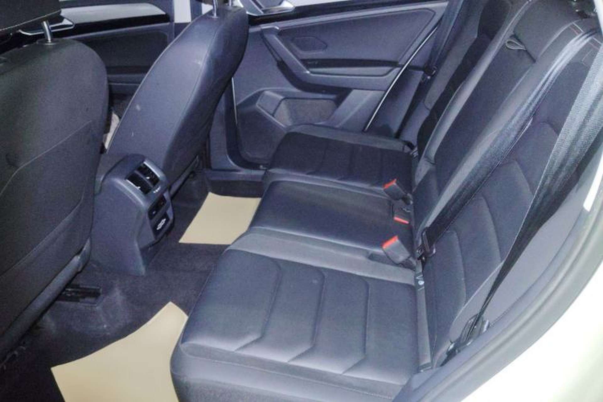 Used Volkswagen Tayron 2019 330TSI Two-Wheel Drive Luxury Model China VI Standard Left Rear Seat