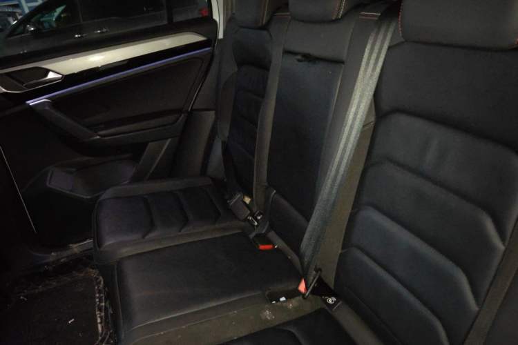 Used Volkswagen Tayron 2019 330TSI Two-Wheel Drive Luxury Model China VI Standard Left Rear Seat