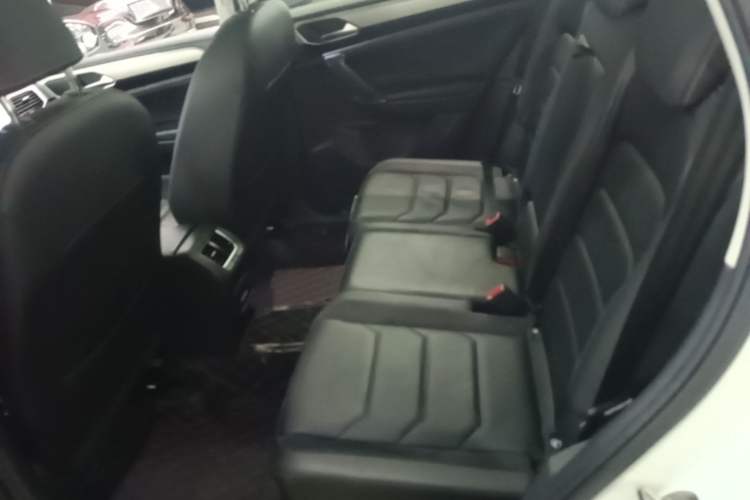 Used Volkswagen Tayron 2019 330TSI Two-Wheel Drive Luxury Model China VI Standard Left Rear Seat