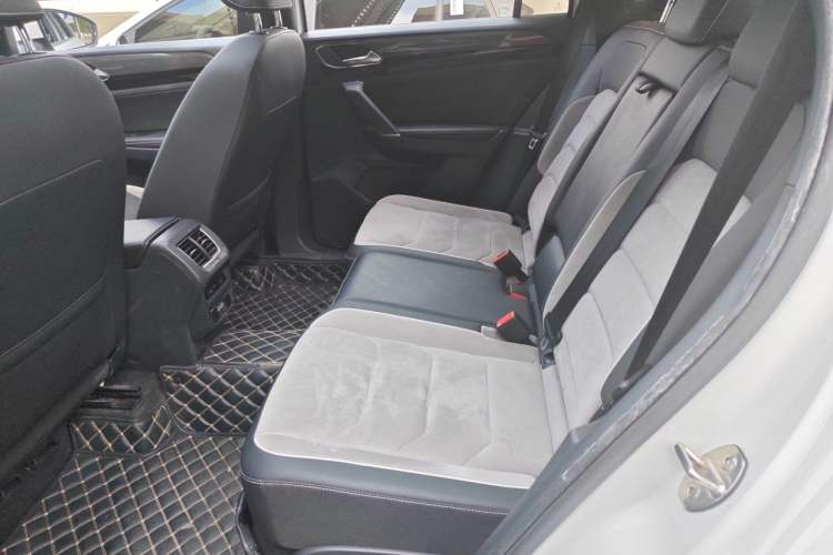 Used Volkswagen Tayron 2019 380TSI Four-Wheel Drive R-Line China VI-standard Left Rear Seat
