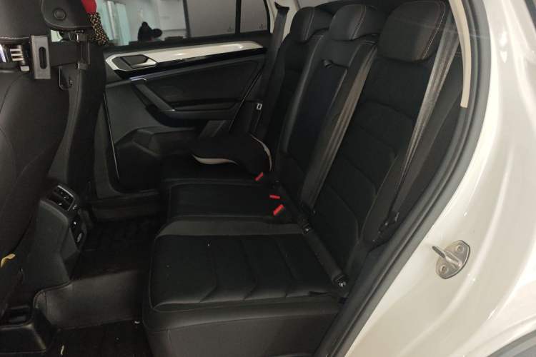 Used Volkswagen Tayron 2019 330TSI Two-Wheel Drive Luxury Model China VI Standard Left Rear Seat