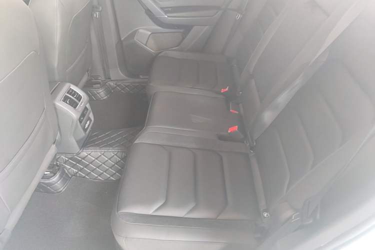 Used Volkswagen Tayron 2019 330TSI Four-Wheel Drive Luxury Version China VI Standard Left Rear Seat