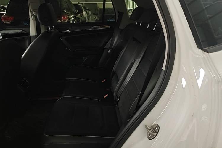 Used Volkswagen Tayron 2019 380TSI Four-Wheel Drive Prestige Model China VI Standard Left Rear Seat
