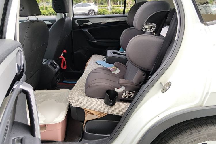 Used Volkswagen Tayron 2019 330TSI Two-Wheel-Drive Luxury Version China V Emission Standard Left Rear Seat