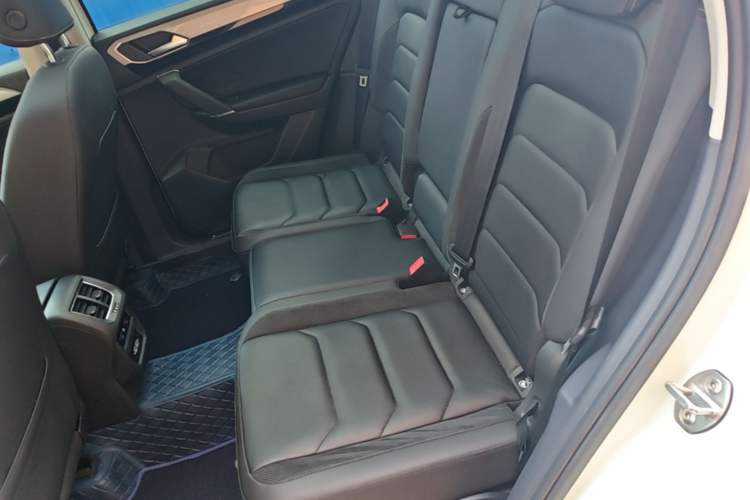 Used Volkswagen Tayron 2019 Teramont Edition 280TSI Two-Wheel Drive Luxury Model China VI Standard Left Rear Seat