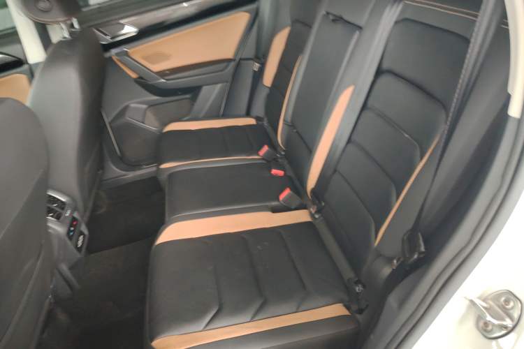 Used Volkswagen Tayron 2019 330TSI Four-Wheel Drive Luxury Version China VI Standard Left Rear Seat