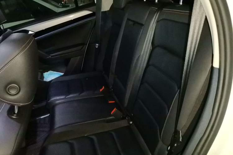 Used Volkswagen Tayron 2019 330TSI Two-Wheel Drive Luxury Model China VI Standard Left Rear Seat