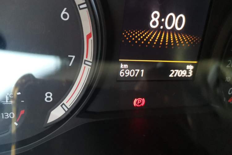 Used Volkswagen Tayron 2019 330TSI Two-Wheel Drive Luxury Model China VI Standard Odometer Close Up