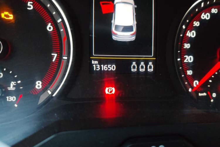 Used Volkswagen Tayron 2019 330TSI Two-Wheel-Drive Luxury Version China V Emission Standard Odometer Close Up