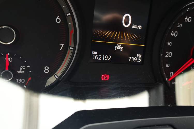 Used Volkswagen Tayron 2019 330TSI Two-Wheel Drive Luxury Model China VI Standard Odometer Close Up