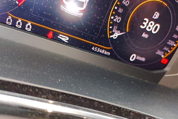 Used Volkswagen Tayron 2019 380TSI Four-Wheel Drive R-Line China VI-standard Odometer Close Up