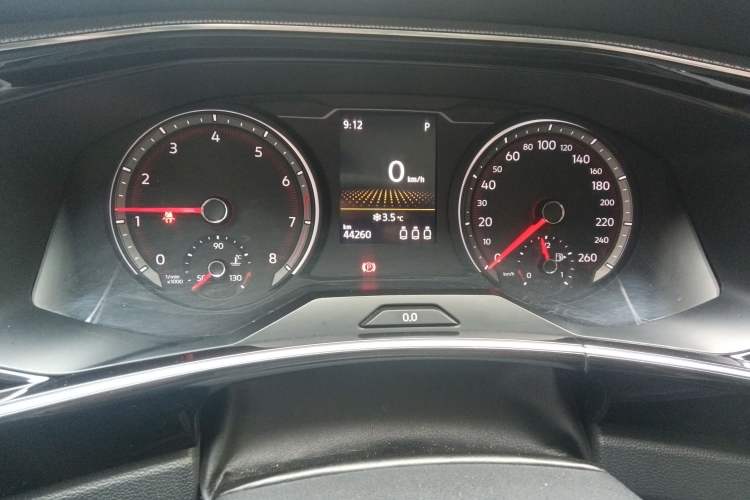 Used Volkswagen Tayron 2019 330TSI Four-Wheel Drive Luxury Version China VI Standard Odometer Close Up