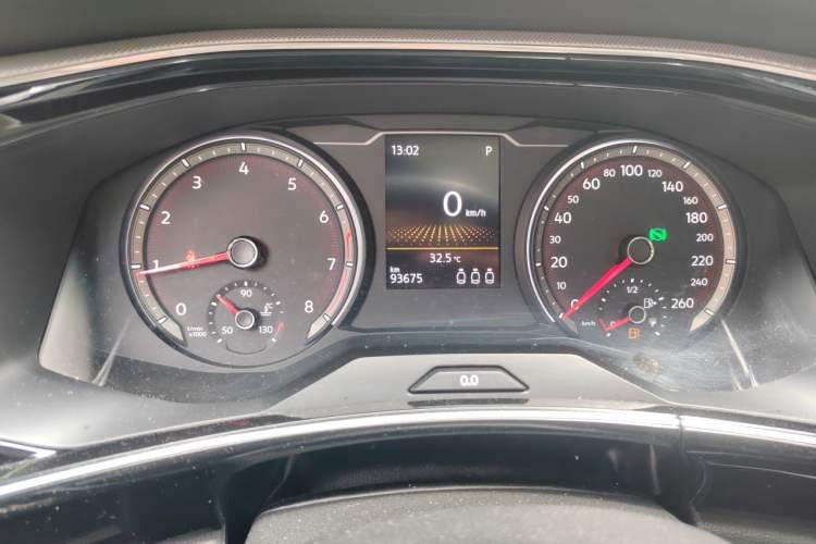 Used Volkswagen Tayron 2019 330TSI Two-Wheel Drive Luxury Model China VI Standard Odometer Close Up
