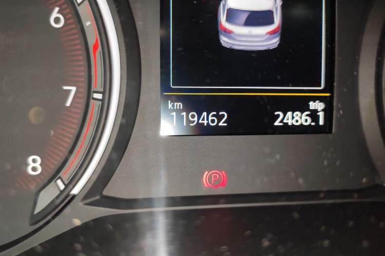 Used Volkswagen Tayron 2019 330TSI Two-Wheel Drive Luxury Model China VI Standard Odometer Close Up