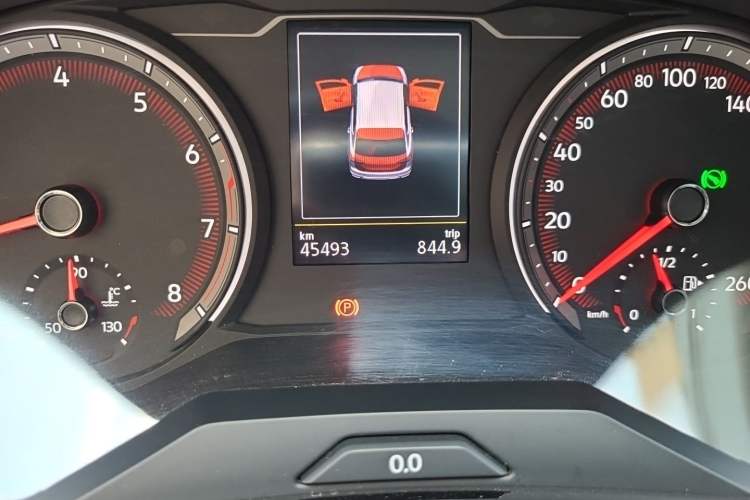 Used Volkswagen Tayron 2019 330TSI Two-Wheel Drive Luxury Model China VI Standard Odometer Close Up