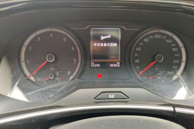 Used Volkswagen Tayron 2019 330TSI Two-Wheel-Drive Luxury Version China V Emission Standard Odometer Close Up