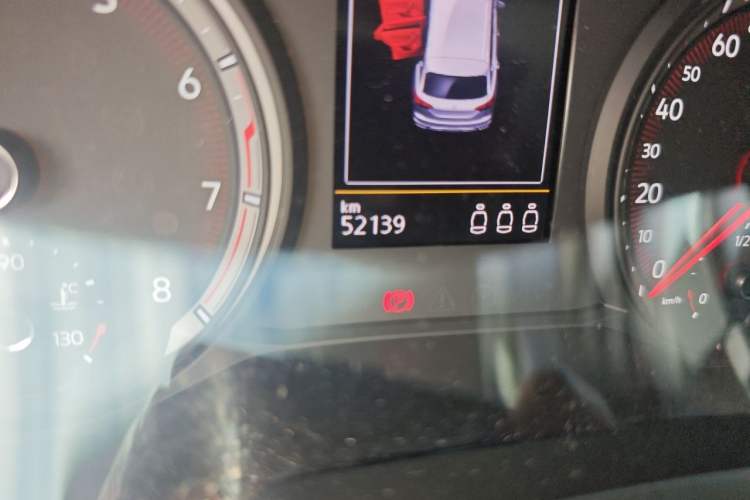 Used Volkswagen Tayron 2019 330TSI Two-Wheel Drive Luxury Model China VI Standard Odometer Close Up