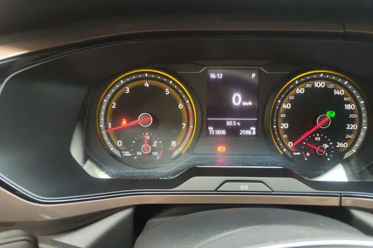Used Volkswagen Tayron 2019 330TSI Two-Wheel Drive Comfort Version China VI Standard Odometer Close Up