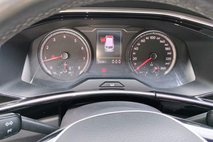 Used Volkswagen Tayron 2019 330TSI Two-Wheel-Drive Luxury Version China V Emission Standard Odometer Close Up